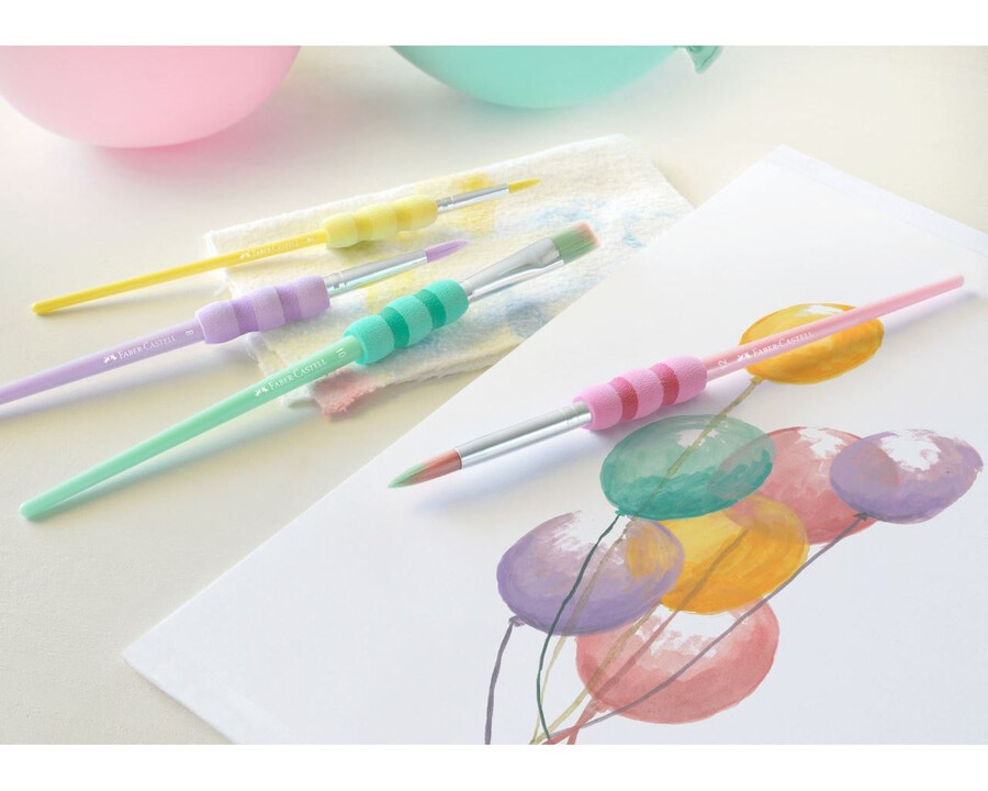 set pastelnih kistova soft touch